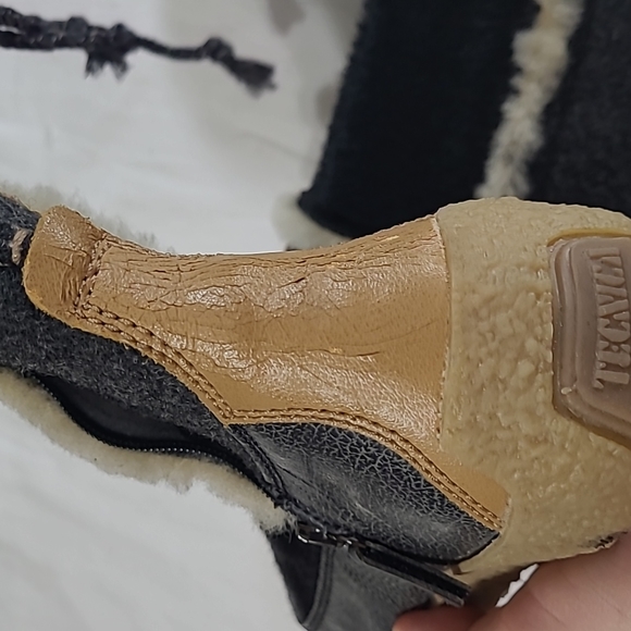 Tecnica Goat Hair Boots US size 8 womans EU 39.5 black and tan - Picture 3 of 11